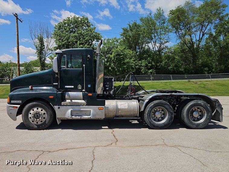 image for item EO7303 1993 Kenworth T660 semi truck