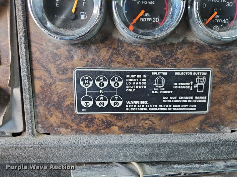 image for item EO7303 1993 Kenworth T660 semi truck