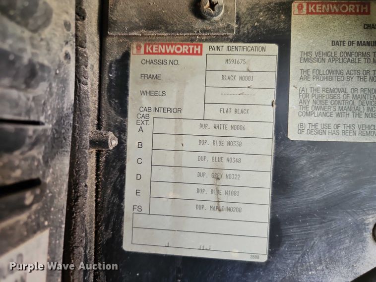 image for item EO7303 1993 Kenworth T660 semi truck