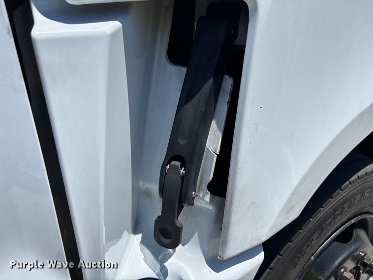 image for item ER7564 2022 Chevrolet GM515 rollback truck