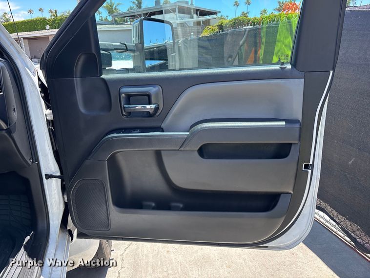 image for item ER7564 2022 Chevrolet GM515 rollback truck