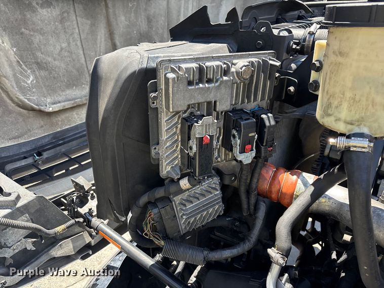 image for item ER7564 2022 Chevrolet GM515 rollback truck