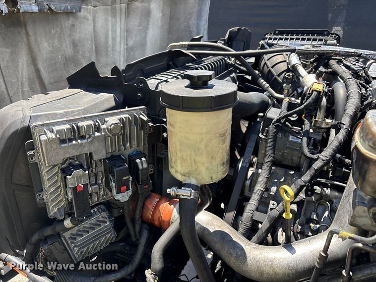 image for item ER7564 2022 Chevrolet GM515 rollback truck