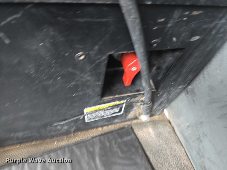 image for item ET5042 2016 Kenworth T680 semi truck