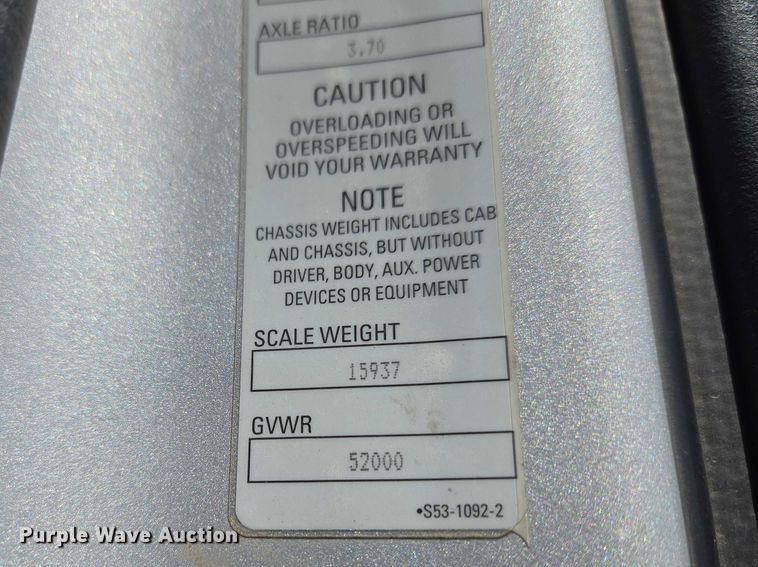 image for item ET5042 2016 Kenworth T680 semi truck
