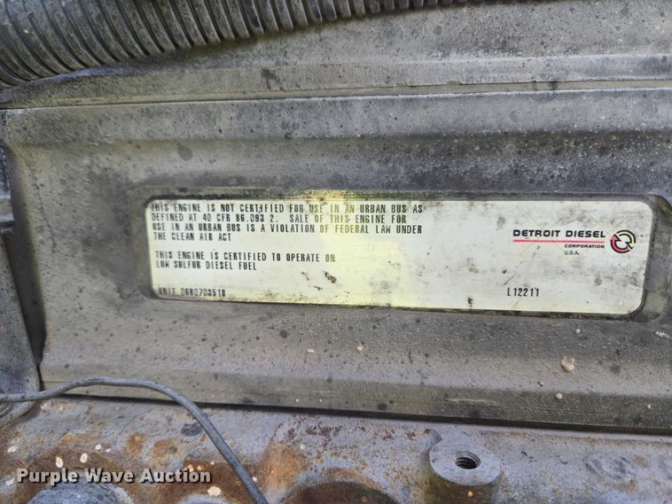 image for item ET5060 2003 Peterbilt 379 semi truck