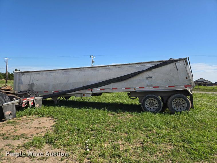 image for item ET5061 2014 Travis Body & Trailer INC Travis SY96 end dump trailer