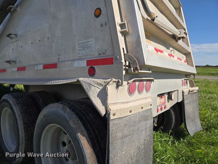 image for item ET5061 2014 Travis Body & Trailer INC Travis SY96 end dump trailer