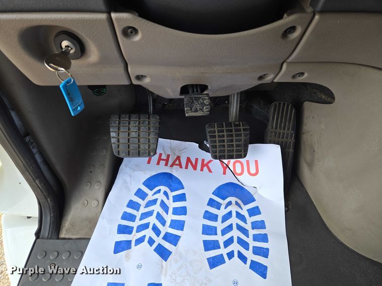 image for item ET5161 2015 Freightliner Cascadia semi truck