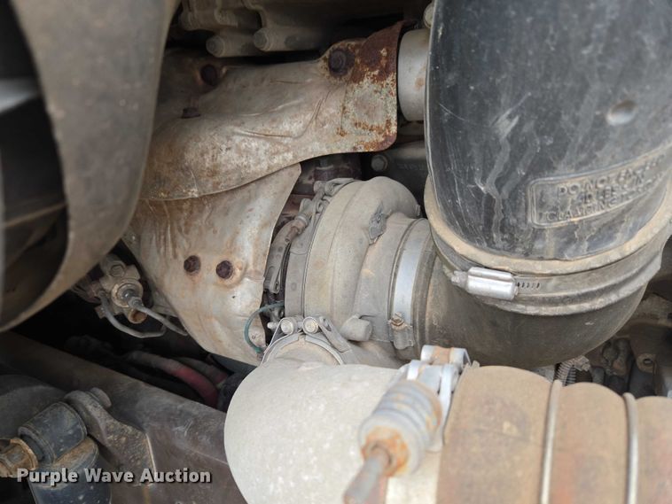 image for item ET5161 2015 Freightliner Cascadia semi truck