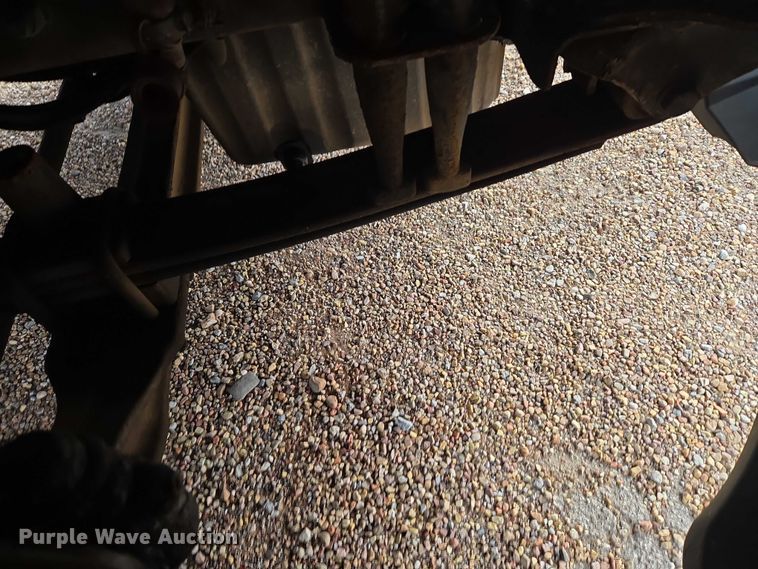 image for item ET5161 2015 Freightliner Cascadia semi truck