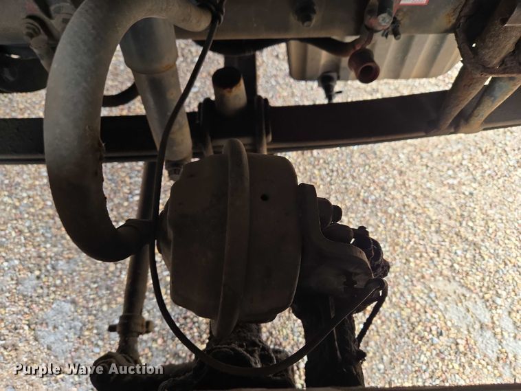 image for item ET5161 2015 Freightliner Cascadia semi truck