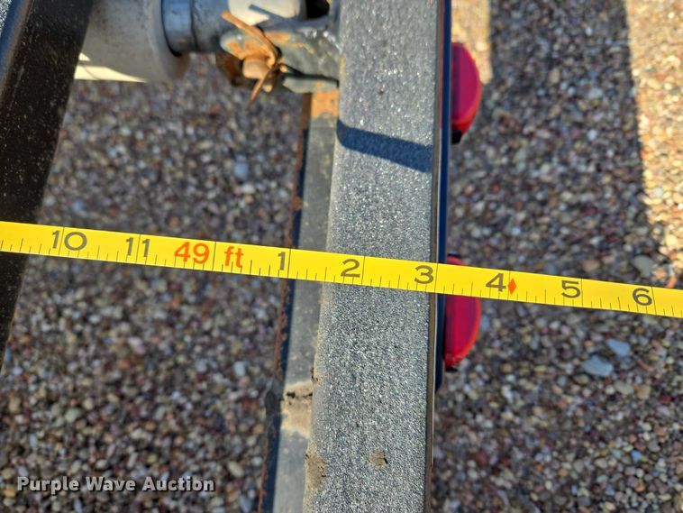 image for item ET5164 2019 Freightliner Cascadia semi truck with car carrier