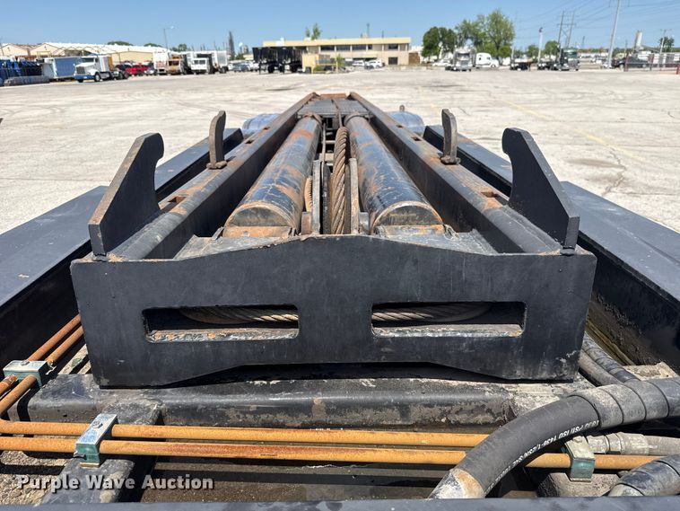 image for item ET6041 2013 Dragon container trailer