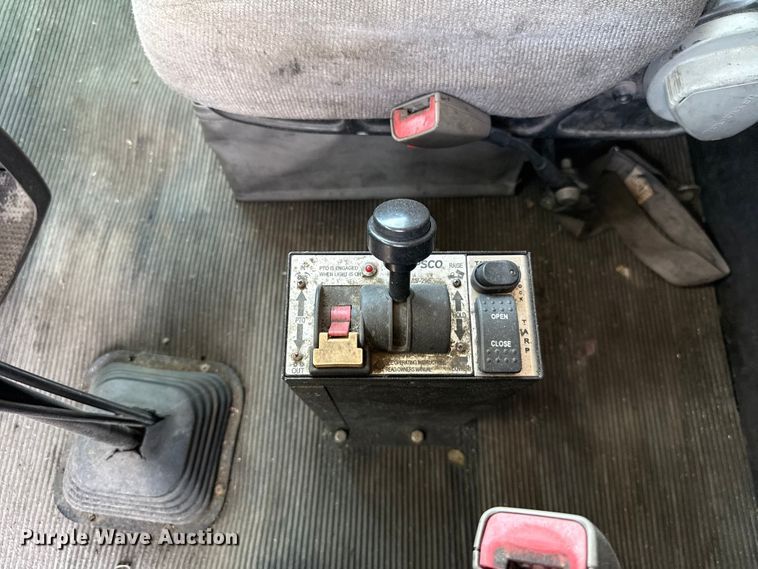 image for item ET6042 2014 Kenworth T800 semi truck