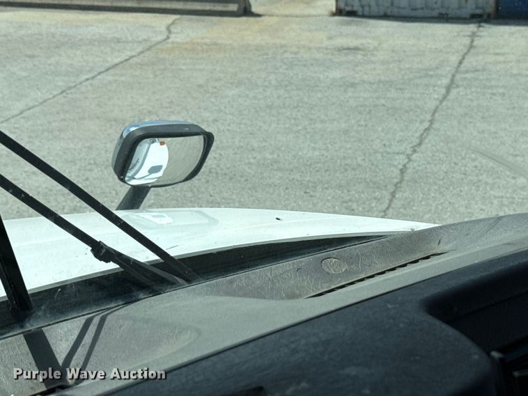 image for item ET6042 2014 Kenworth T800 semi truck