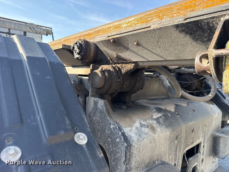 image for item ET6043 2014 Volvo VNL semi truck