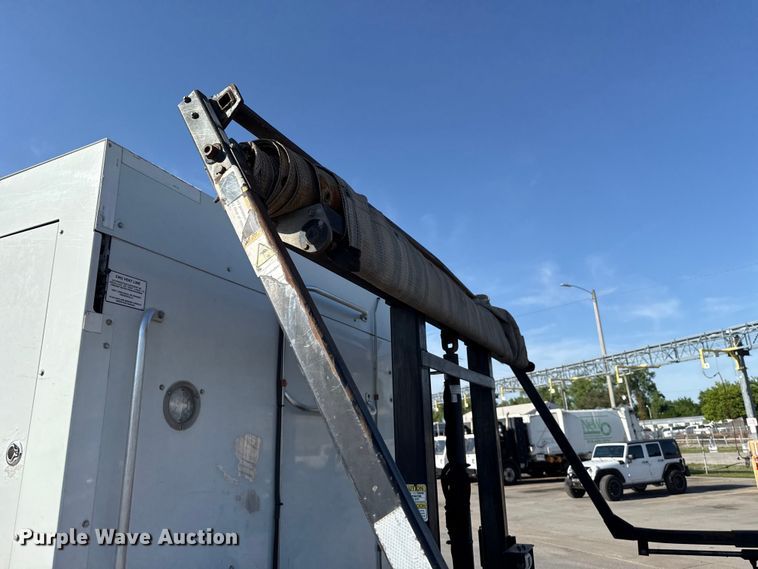 image for item ET6043 2014 Volvo VNL semi truck