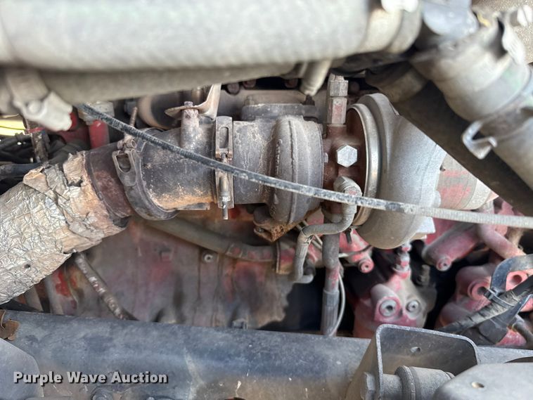 image for item ET6043 2014 Volvo VNL semi truck