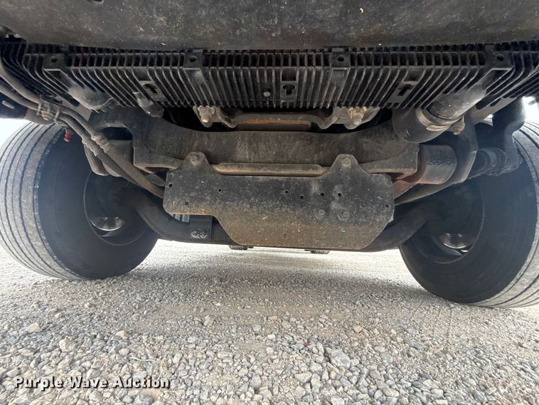 image for item ET6080 2022 Freightliner Cascadia 126 semi truck