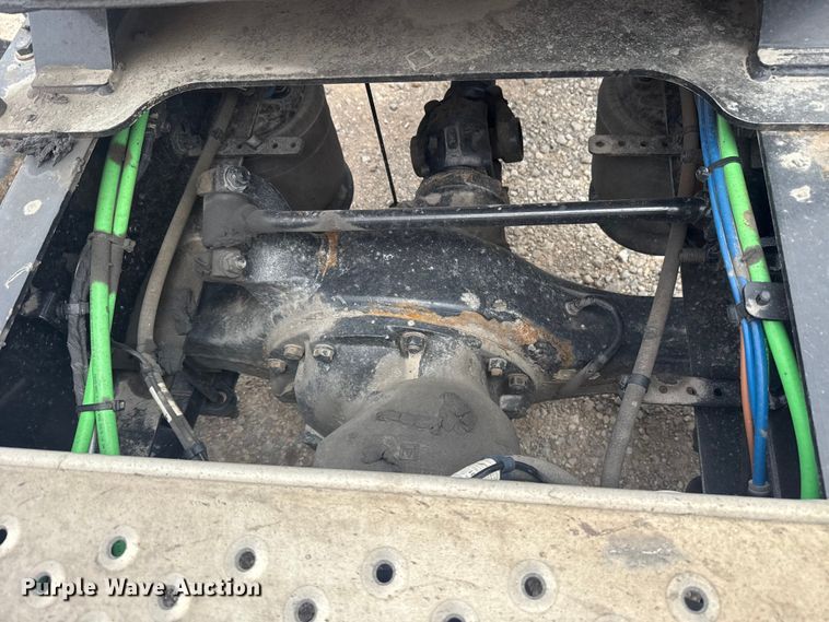 image for item ET6080 2022 Freightliner Cascadia 126 semi truck