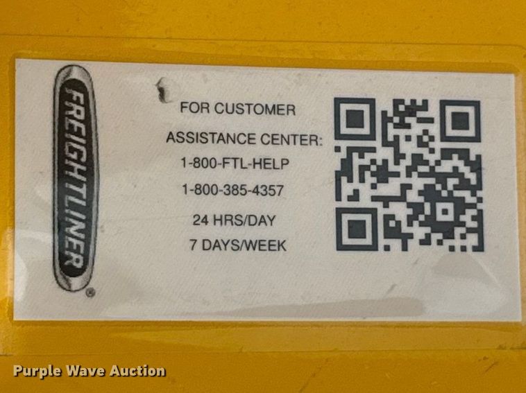 image for item ET6080 2022 Freightliner Cascadia 126 semi truck