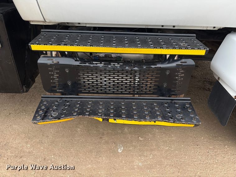 image for item EU0563 2011 Ford F-750 grapple truck