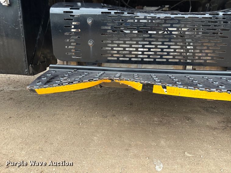 image for item EU0563 2011 Ford F-750 grapple truck