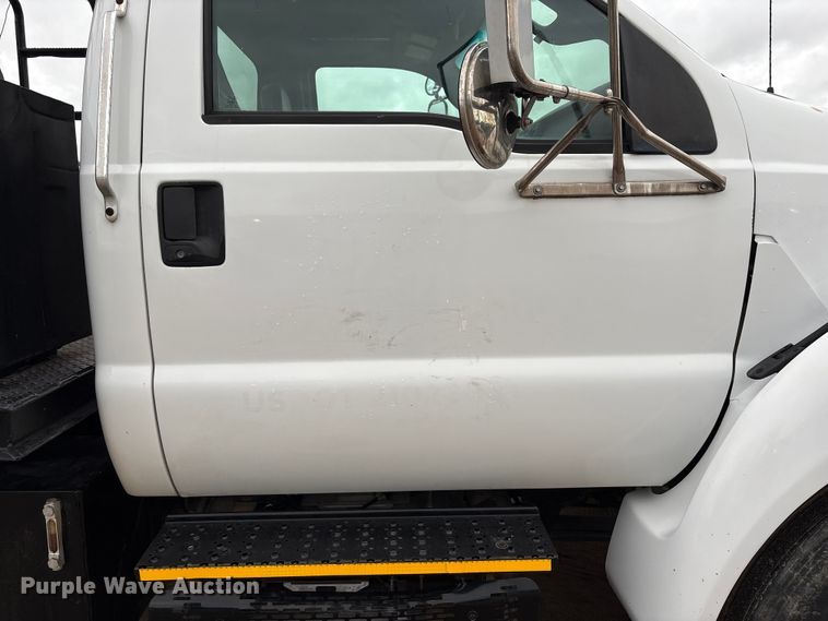 image for item EU0563 2011 Ford F-750 grapple truck