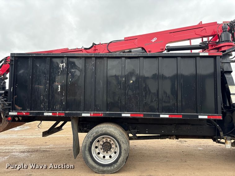 image for item EU0563 2011 Ford F-750 grapple truck