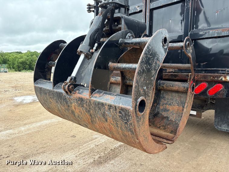 image for item EU0563 2011 Ford F-750 grapple truck