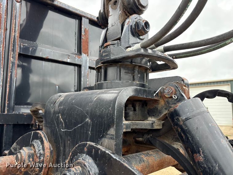 image for item EU0563 2011 Ford F-750 grapple truck