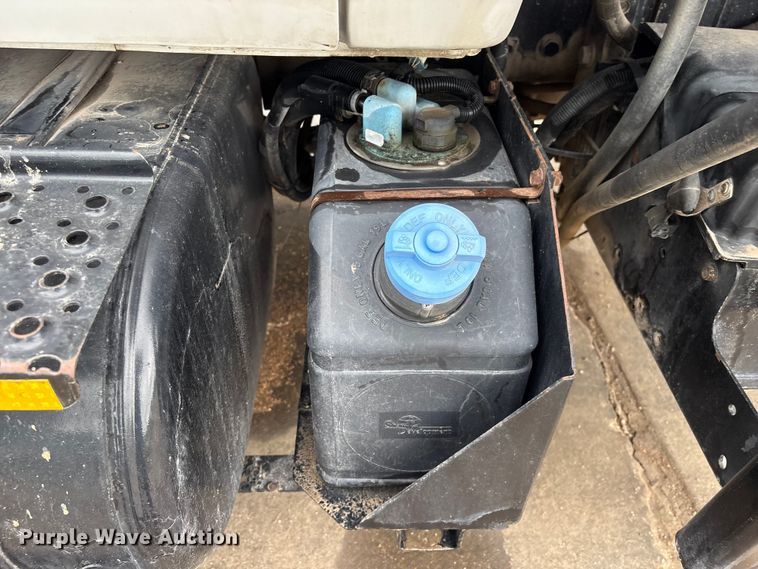 image for item EU0563 2011 Ford F-750 grapple truck