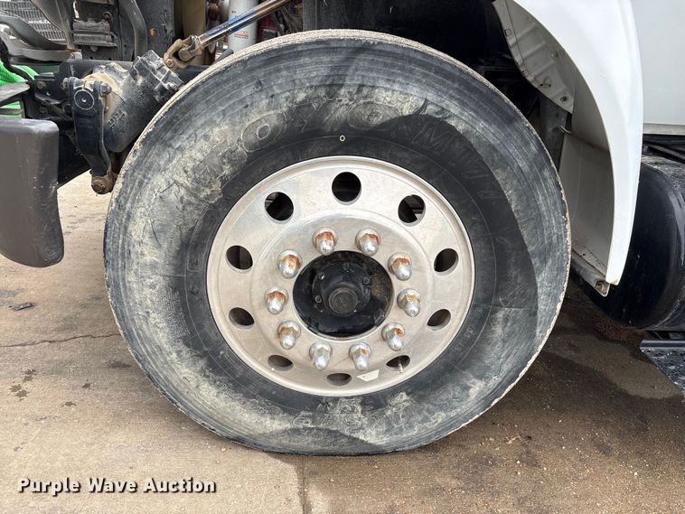 image for item EU0563 2011 Ford F-750 grapple truck