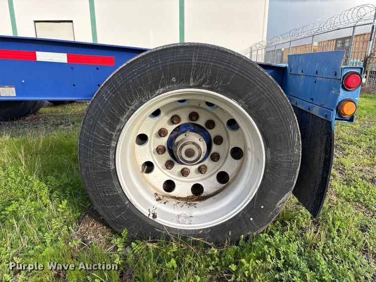 image for item EU8542 2013 Reinke container trailer