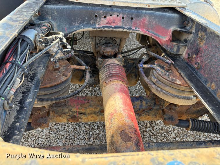image for item EU8655 2015 Kenworth T880 semi truck