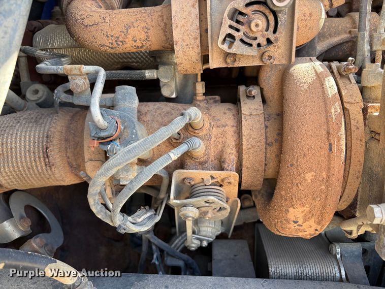 image for item EU8655 2015 Kenworth T880 semi truck