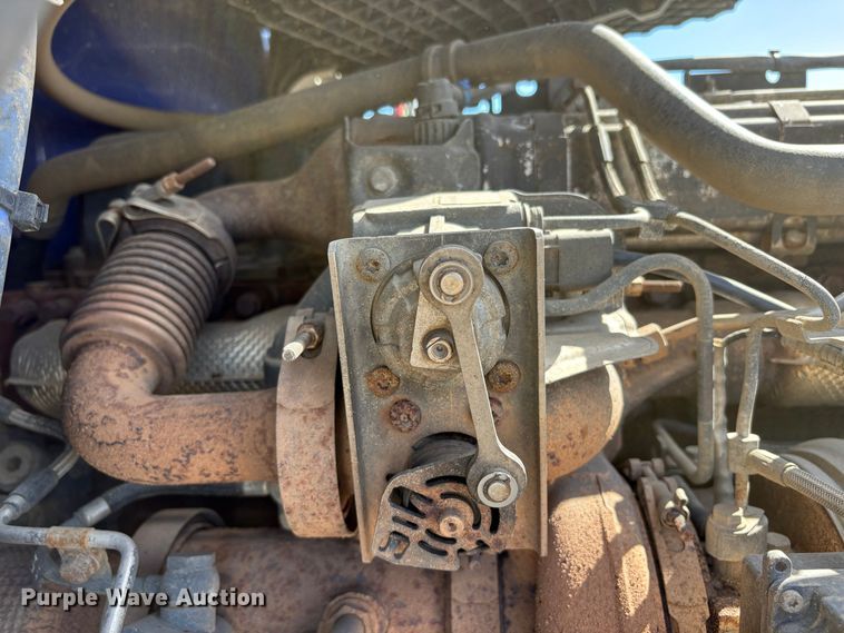 image for item EU8655 2015 Kenworth T880 semi truck