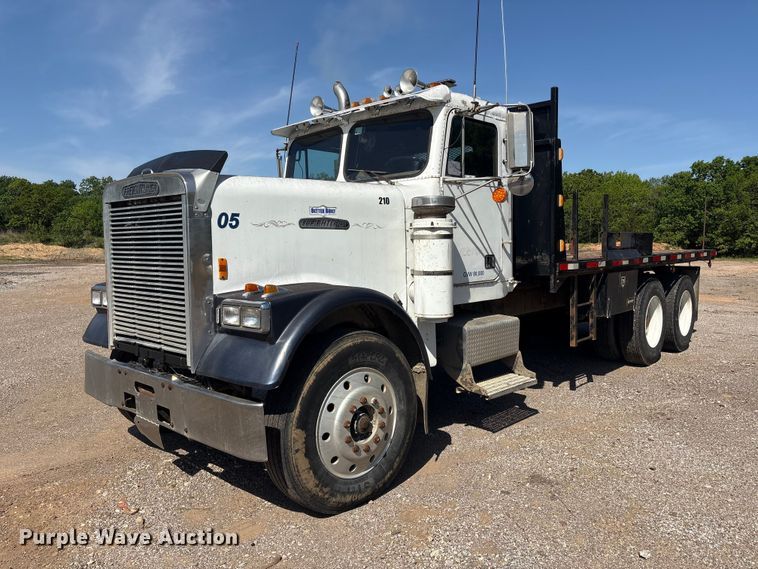 image for item EV2920 1985 Freightliner MB80 flatbed truck