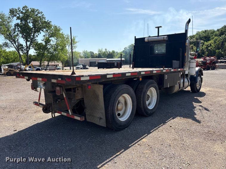image for item EV2920 1985 Freightliner MB80 flatbed truck