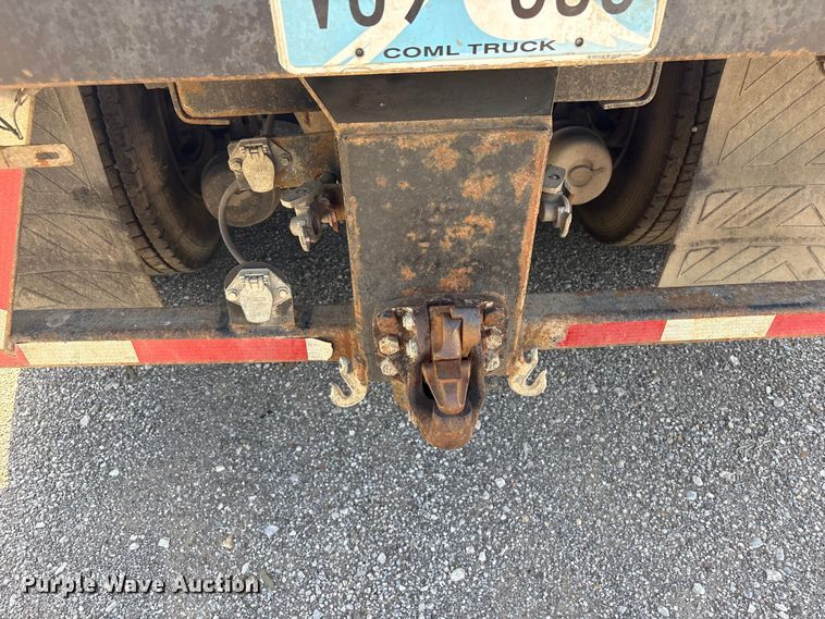 image for item EV2920 1985 Freightliner MB80 flatbed truck