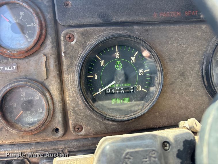 image for item EV2920 1985 Freightliner MB80 flatbed truck