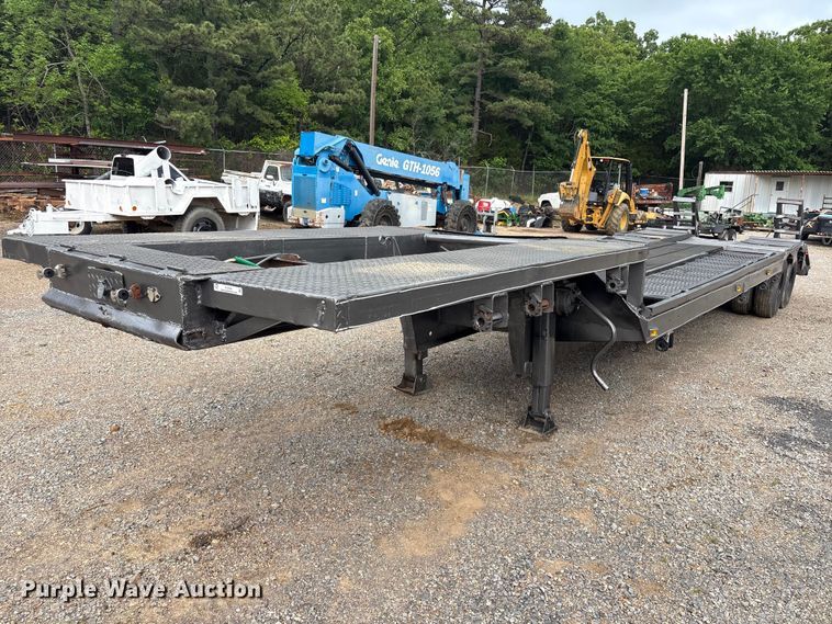 image for item EV2944 1945 Fruehauf drop deck equipment trailer