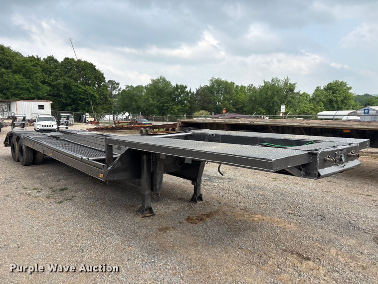 image for item EV2944 1945 Fruehauf drop deck equipment trailer
