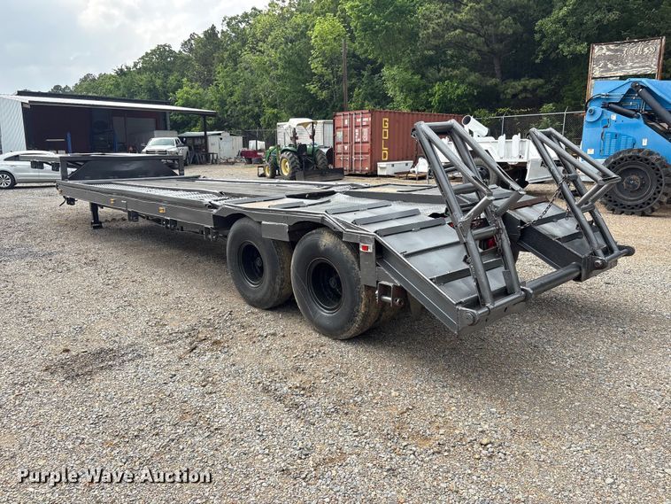 image for item EV2944 1945 Fruehauf drop deck equipment trailer