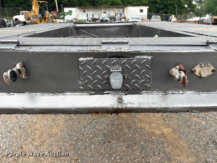 image for item EV2944 1945 Fruehauf drop deck equipment trailer