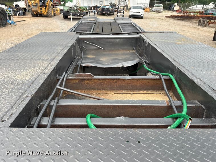 image for item EV2944 1945 Fruehauf drop deck equipment trailer
