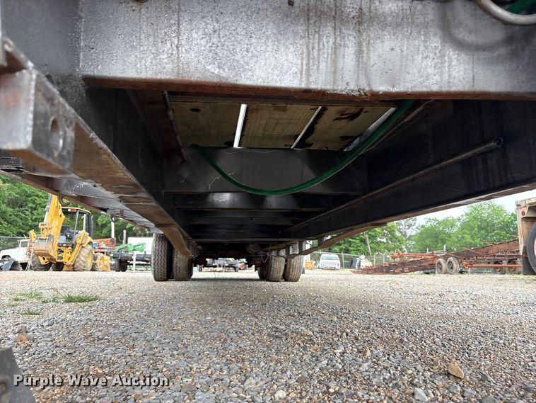 image for item EV2944 1945 Fruehauf drop deck equipment trailer
