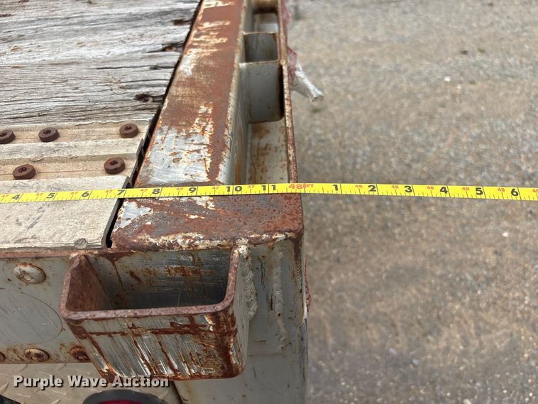 image for item EV2945 2000 Fontaine LFTW-6-8048WSAWK flatbed trailer