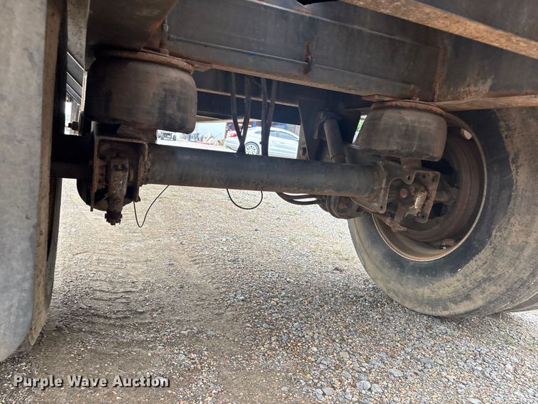 image for item EV2945 2000 Fontaine LFTW-6-8048WSAWK flatbed trailer